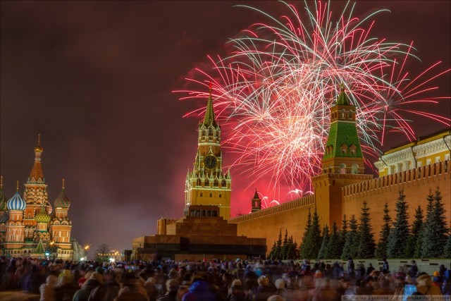 Как в центре Москвы Новый год встречали