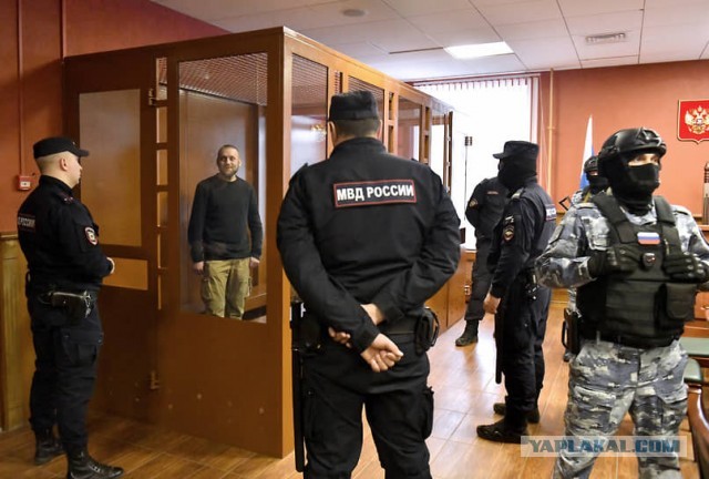 Суд приговорил к трём годам колонии петербургского режиссёра Всеволода Королёва за фейки об армии.