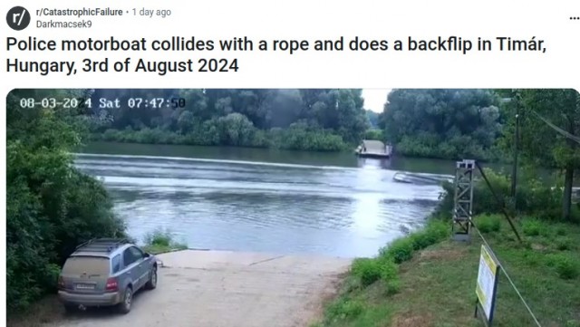 Соединяет берега седой паромщик