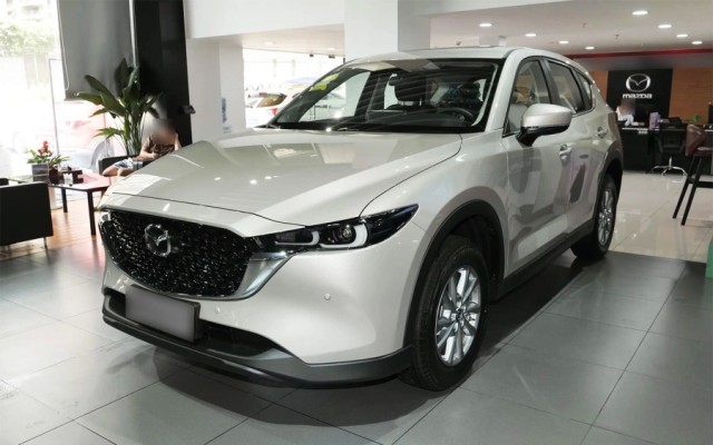 Mazda возобновила продажи автомобилей в России с заводской гарантией