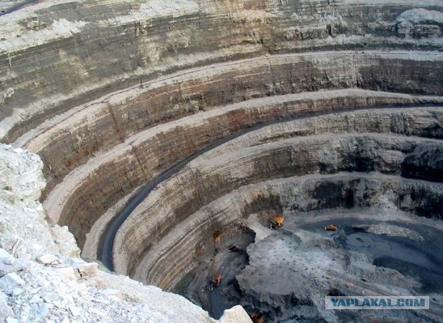 В Якутии на руднике «Мир» произошёл прорыв воды, в шахте находятся 100 человек