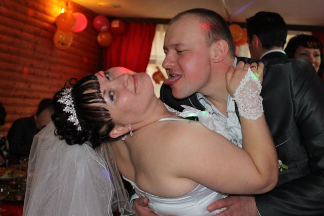 Ааа эээта свадьба, свадьба, свадьба....