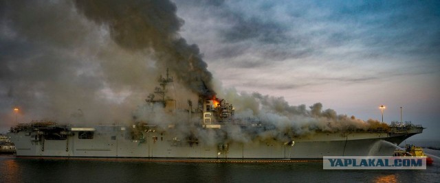 Пожар на военном судне США "Bonhomme Richard": ранены 11 человек