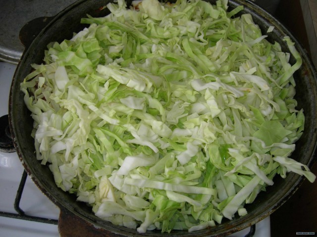 Капуста с мясом