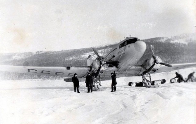 Самолет Ли-2