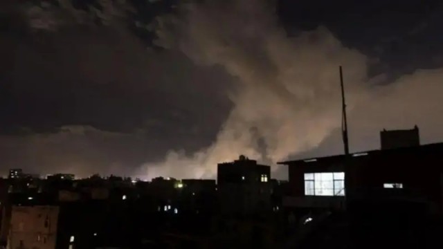 США наносят авиаудары по повстанцам-хуситам в Йемене после приказа Трампа