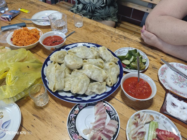 Скиньте рандомную хрень