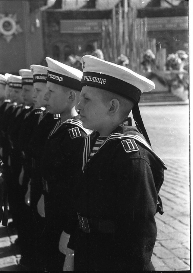 Военный парад весна 1951 года.