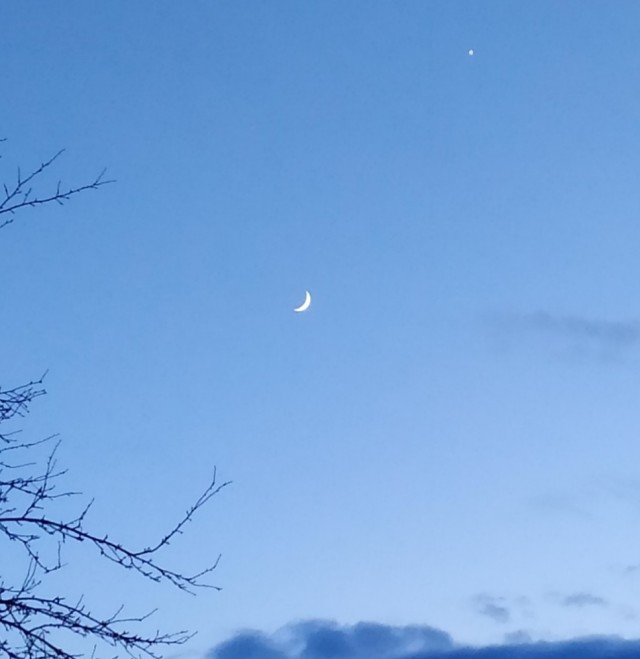 Луна и Венера
