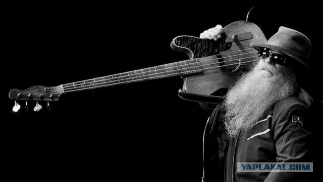 СМИ сообщают, что один из гитаристов легендарной группы ZZ Top – басист Дасти Хилл – скончался в возрасте 72 лет
