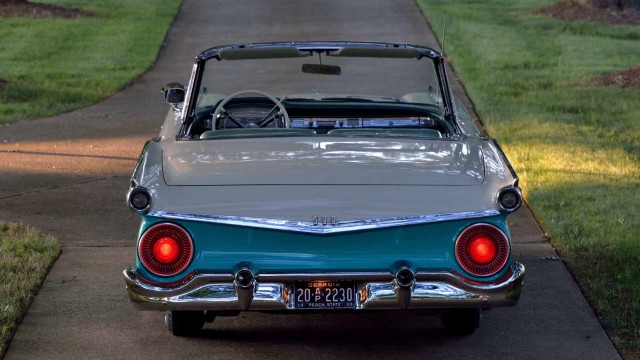 1959 Ford Fairlane 500 Galaxie Skyliner. Автопятница №51