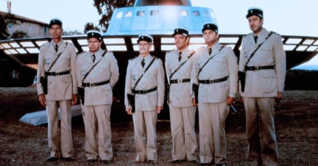 Телохранители хранили его секрет. Годами он вел двойную жизнь.