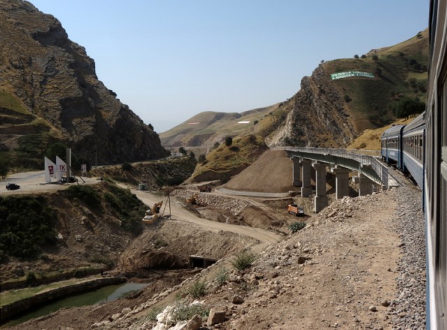 Железная дорога Таджикистана. Как я стал первым пассажиром нового поезда