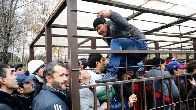 В переполненном мигрантами регионе России произошел взрывной рост заражений сифилисом.