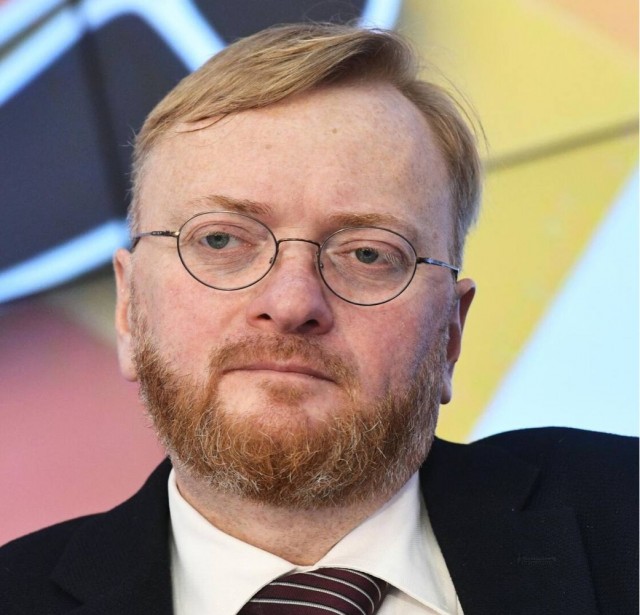 Депутат Милонов предложил запретить в России гороскопы и карты Таро