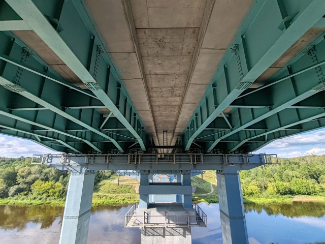 Сегодня в Тарусе упал мост, который построили год назад