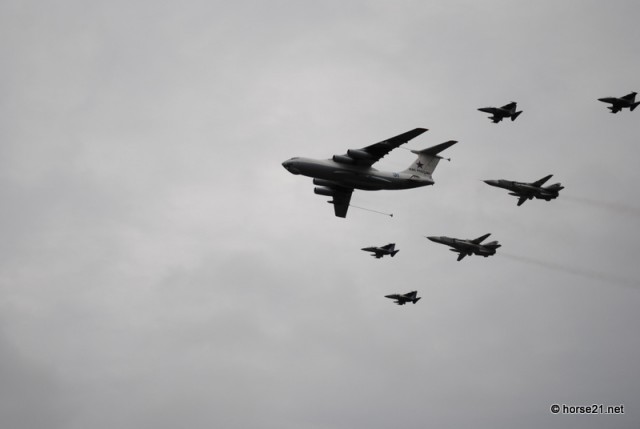 Самолеты над Москвой