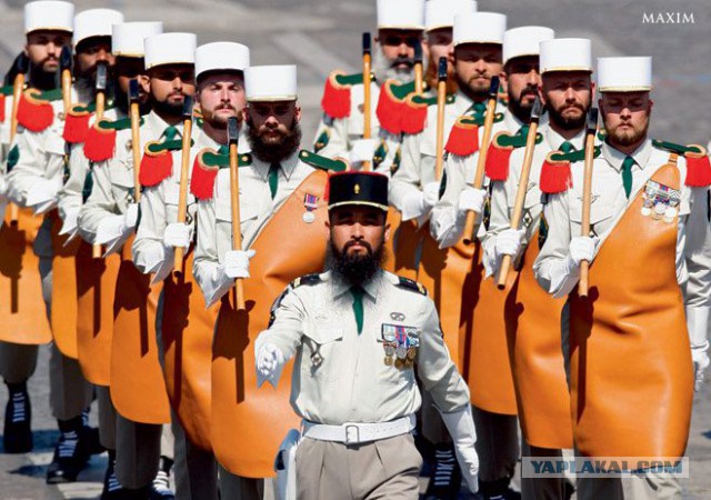 Военные и смешные. Самая чудаковатая форма армий