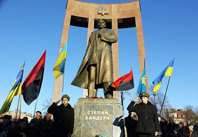 Гриша троллит укров