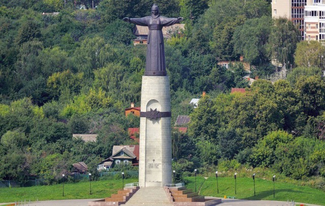 Интересные памятники вашего города