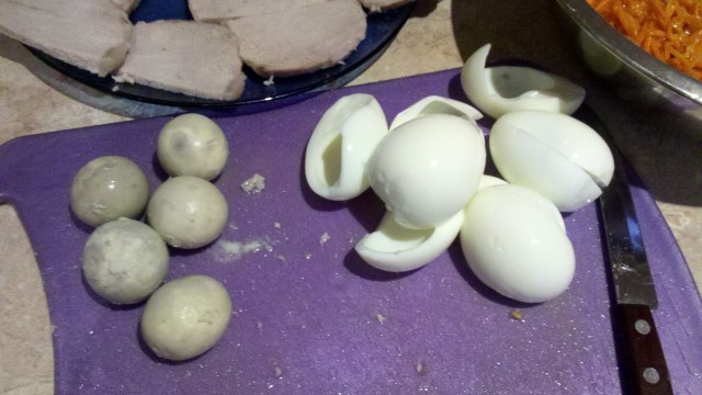 Пятничные посиделки на теплотрассе ©