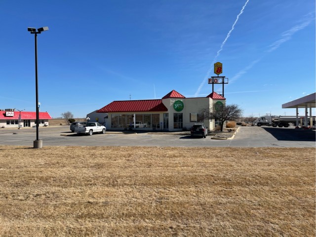 Как живут дальнобойщики в США. Зарплаты, особенности работы и интересные факты