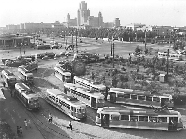 Москва и москвичи. Двадцатый век. 10.10.24