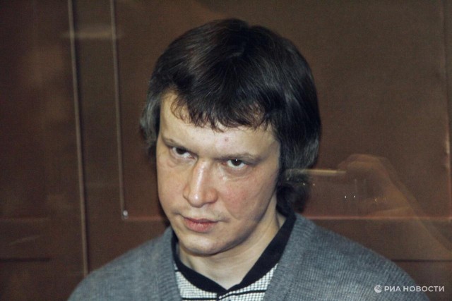 Совесть замучила или прогуляться хочется?