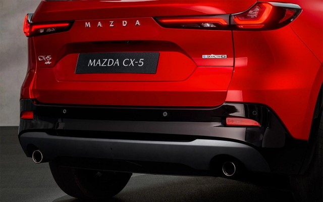 Mazda Motor провела мировую премьеру компактного кроссовера CX-5 нового (третьего по счету) поколения