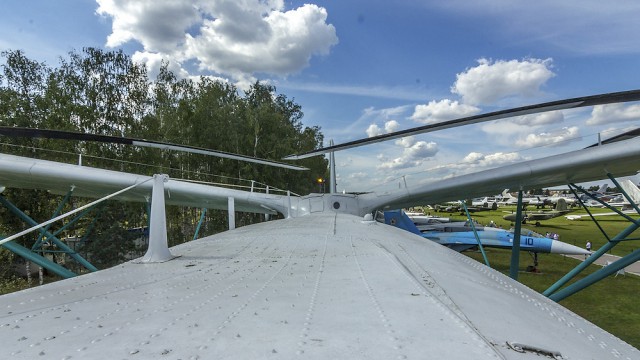 Вертолёт-рекордсмен В-12 и суперсоник Ту-144