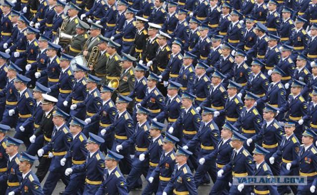 Мины Сердюкова продолжают взрываться. Кадровый погром военных «реформ» долго будет аукаться нашей армии