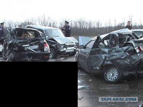 В крупной аварии серьезно пострадал ТАЗик