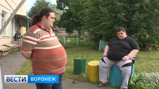 «Трудно мотивировать». Как живёт самый большой в Воронежской области 15-летний мальчик