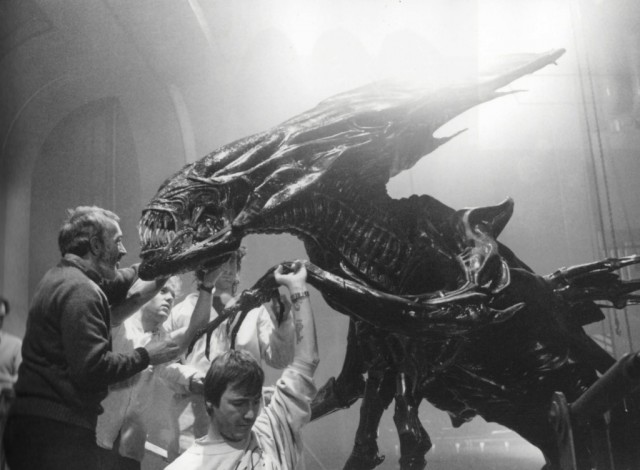 Воскресный кинозал. 1986. «Чужие». Часть 1