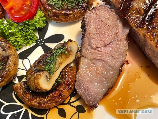 Кто чем на кухне орудует?