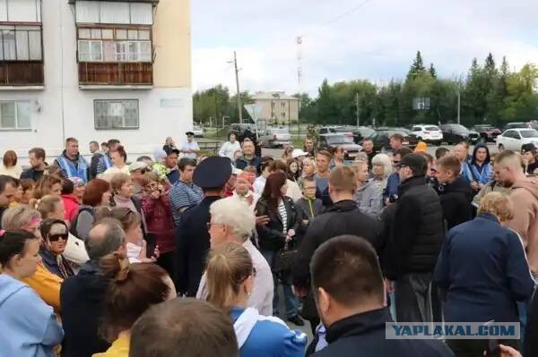 Жители пригорода Челябинска взбунтовались против переезда к ним рынка мигрнатов «Караван».