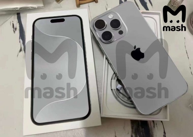 Любителям яблок - новенький iPhone 15 прямиком с китайского завода Foxconn