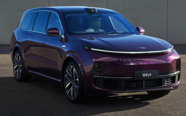 Необычная автомобильная световая оптика