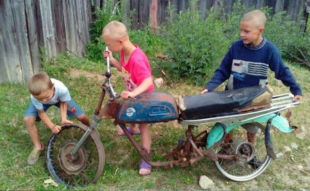 Детство, детство, ты куда спешишь