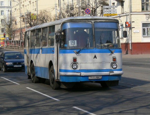 Мать твою! Это же ЛиАЗ 677