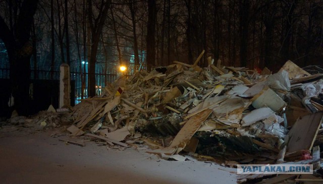 Снос торговых зданий в Москве