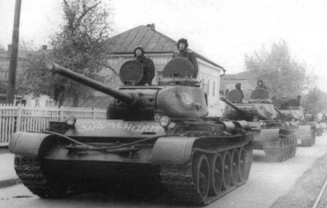 "Укрощение строптивой". (одна из первых цветных революций)