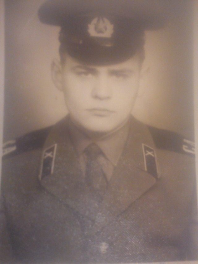 Мужики! Давайте свои фото в армии и сейчас!