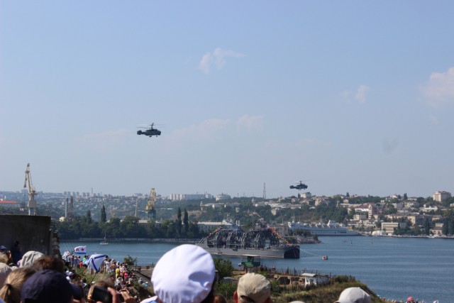 Старейший на действительной военной службе корабль