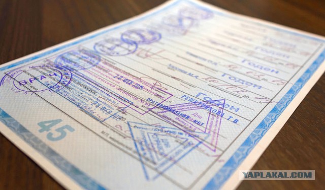 Сдавать экзамен предлагается при замене водительских прав по истечению срока их действия.