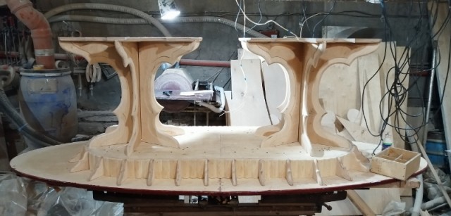 Стол для... Ну просто чтобы был