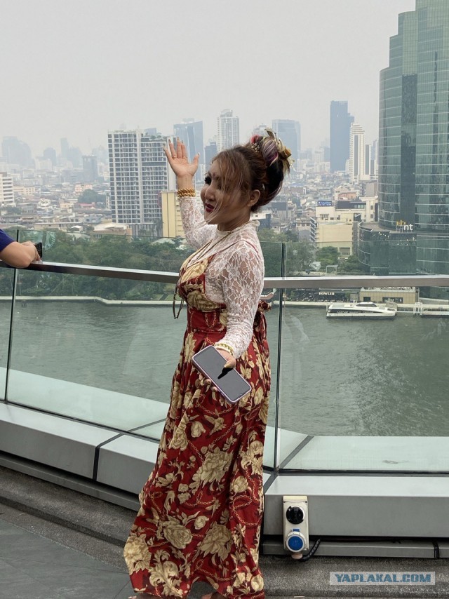 Что здесь происходит?