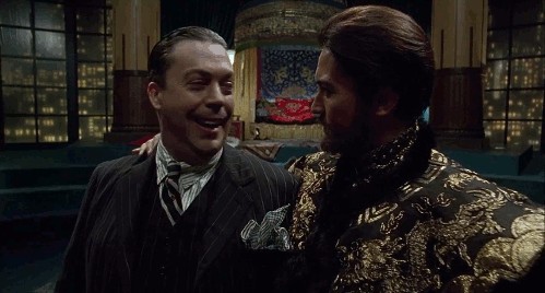 Умер звезда «Один дома» Тим Карри. Ему было 80 лет