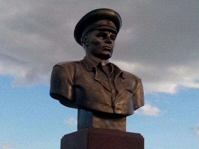 Открытие памятника дяде Васе Маргелову ВДВ, Донецк