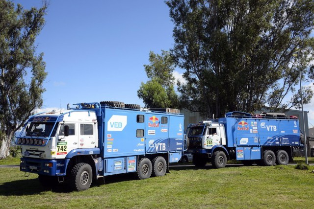 КАМАЗ опять всех ...